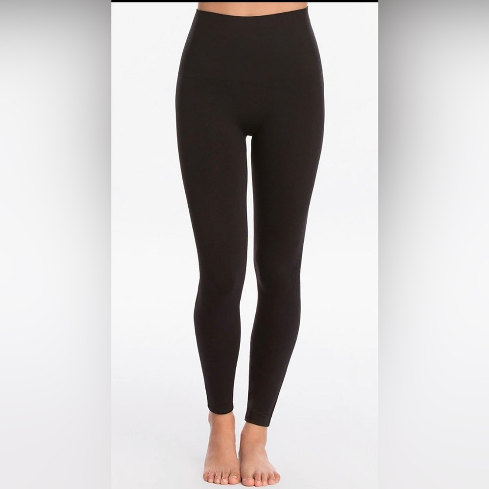 NWOT Spanx Seamless Legging